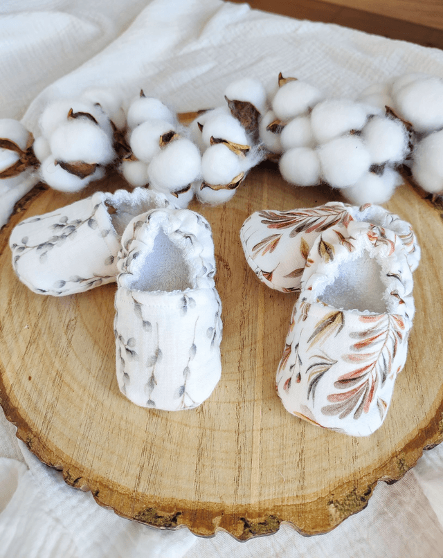 Chaussons de naissance tissu imprimé
