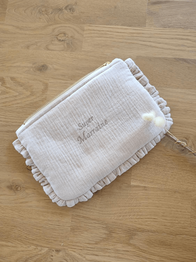 Pochette à volant avec broderie